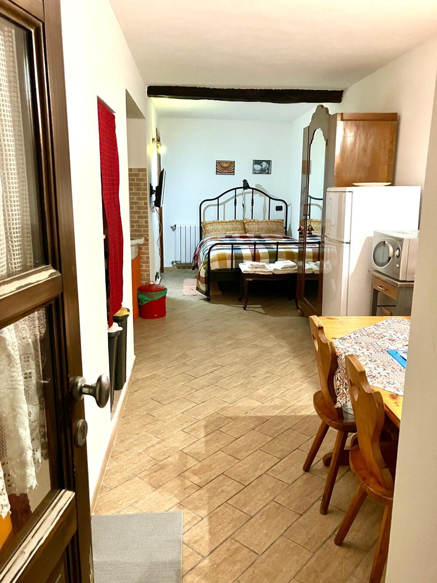 Case Vacanza Cipriano Spacious Apartment And Cosy Studio Monolocale Torretta  المظهر الخارجي الصورة